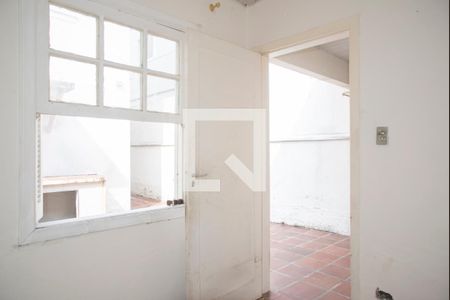 Casa para alugar com 215m², 2 quartos e 2 vagasQuarto de Serviço