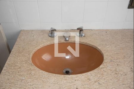 Casa para alugar com 215m², 2 quartos e 2 vagasBanheiro