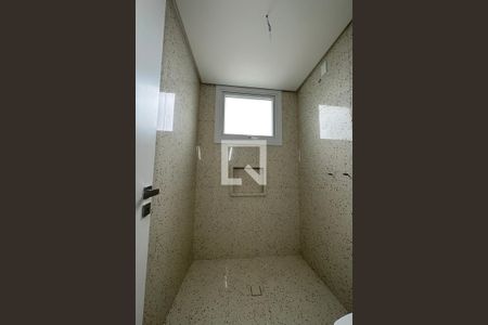 Apartamento à venda com 135m², 3 quartos e 3 vagasBanheiro da Suíte 1