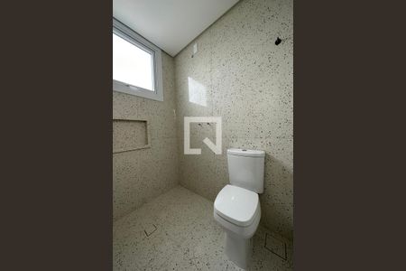 Apartamento à venda com 135m², 3 quartos e 3 vagasBanheiro da Suíte 2