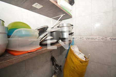 Casa de condomínio à venda com 300m², 2 quartos e sem vagaDespensa