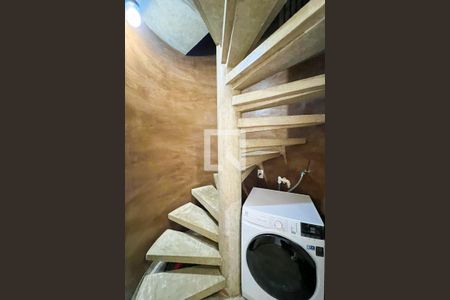 Apartamento para alugar com 75m², 1 quarto e 1 vagaEscada