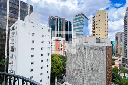 Apartamento para alugar com 75m², 1 quarto e 1 vagaSacada