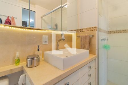 Apartamento à venda com 70m², 2 quartos e 1 vaga Apartamento à venda com 70m², 2 quartos e 1 vagaBanheiro