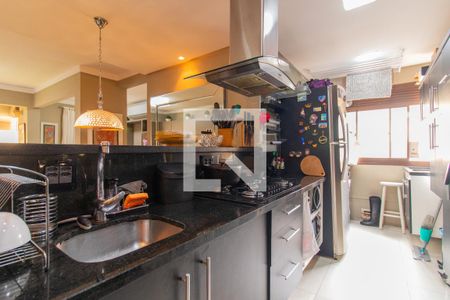 Cozinha e Área de Serviço de apartamento à venda com 2 quartos, 70m² em Cascata, Porto Alegre