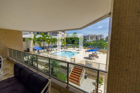 Apartamento para alugar com 66m², 2 quartos e 1 vaga Apartamento para alugar com 66m², 2 quartos e 1 vagaÁrea Comum Piscina