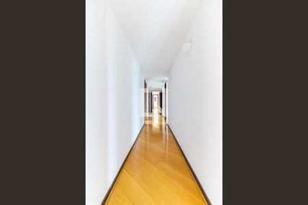 Apartamento à venda com 400m², 4 quartos e 2 vagasCorredor dos Quartos