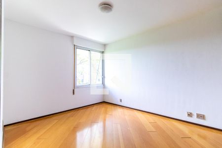 Apartamento à venda com 400m², 4 quartos e 2 vagasSuíte 