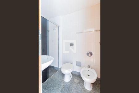 Apartamento à venda com 400m², 4 quartos e 2 vagasBanheiro da Suíte 1