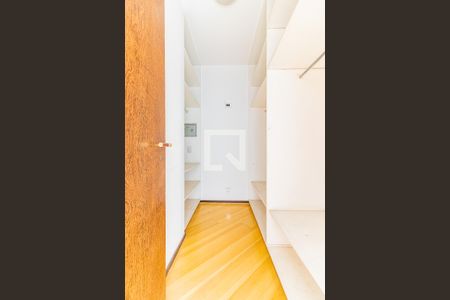 Apartamento à venda com 400m², 4 quartos e 2 vagasSuíte 4 - Closet