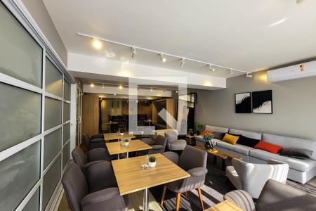 Studio para alugar com 34m², 1 quarto e sem vaga Studio para alugar com 34m², 1 quarto e sem vagaSalão de Festas