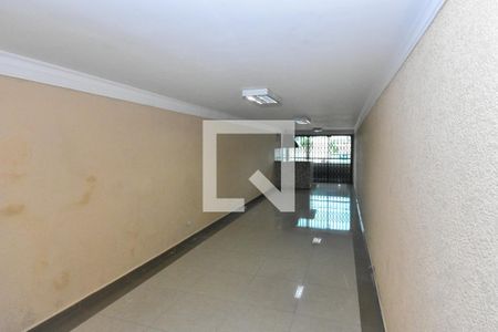 Casa para alugar com 265m², 3 quartos e 3 vagas Casa para alugar com 265m², 3 quartos e 3 vagasQuintal