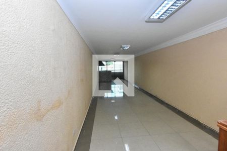 Casa para alugar com 265m², 3 quartos e 3 vagas Casa para alugar com 265m², 3 quartos e 3 vagasDespensa