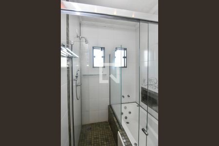 Casa para alugar com 265m², 3 quartos e 3 vagas Casa para alugar com 265m², 3 quartos e 3 vagasBanheiro da Suíte