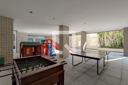 Apartamento à venda com 150m², 4 quartos e 3 vagasÁrea comum - Playground e Sala de Jogos