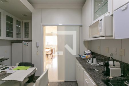 Apartamento à venda com 150m², 4 quartos e 3 vagasCozinha