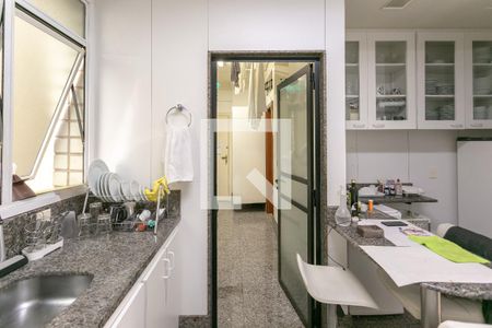 Apartamento à venda com 150m², 4 quartos e 3 vagasCozinha
