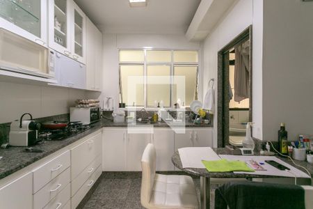 Apartamento à venda com 150m², 4 quartos e 3 vagasCozinha