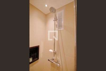 Apartamento à venda com 70m², 1 quarto e 1 vagaBanheiro 