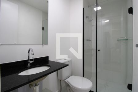Banheiro de kitnet/studio para alugar com 1 quarto, 24m² em Perdizes, São Paulo