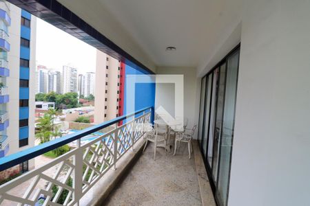 Apartamento à venda com 154m², 3 quartos e 3 vagas Apartamento à venda com 154m², 3 quartos e 3 vagasVaranda