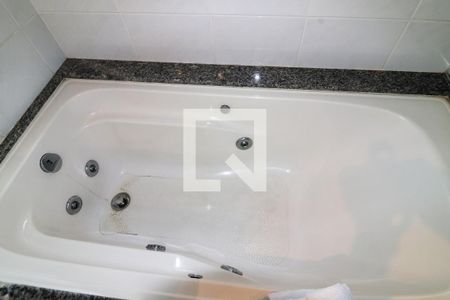 Apartamento à venda com 154m², 3 quartos e 3 vagas Apartamento à venda com 154m², 3 quartos e 3 vagasBanheiro da Suíte