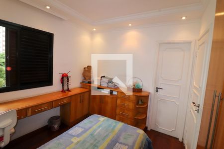 Apartamento à venda com 154m², 3 quartos e 3 vagas Apartamento à venda com 154m², 3 quartos e 3 vagasQuarto 2 - Suíte