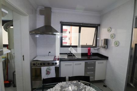 Apartamento à venda com 154m², 3 quartos e 3 vagas Apartamento à venda com 154m², 3 quartos e 3 vagasCozinha
