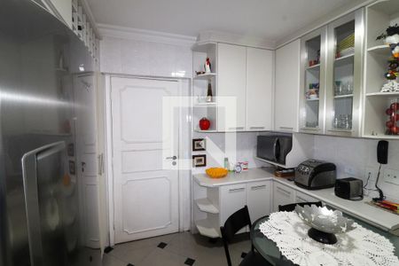 Apartamento à venda com 154m², 3 quartos e 3 vagas Apartamento à venda com 154m², 3 quartos e 3 vagasCozinha