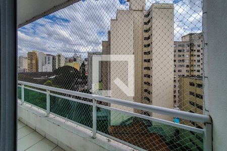 Apartamento à venda com 80m², 2 quartos e 1 vagaQuarto 1 vista janela