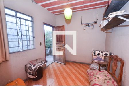 Casa para alugar com 4 quartos, 365m² em Santa Tereza, Belo Horizonte