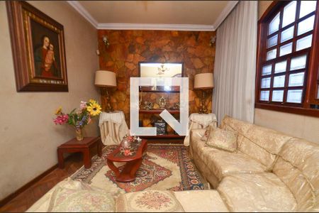 Casa para alugar com 4 quartos, 365m² em Santa Tereza, Belo Horizonte