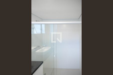 Apartamento à venda com 120m², 3 quartos e 2 vagas Apartamento à venda com 120m², 3 quartos e 2 vagasBanheiro