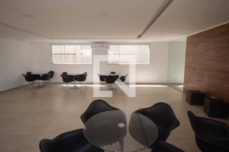Apartamento para alugar com 48m², 2 quartos e 1 vaga Apartamento para alugar com 48m², 2 quartos e 1 vagaÁrea comum - Salão de festas