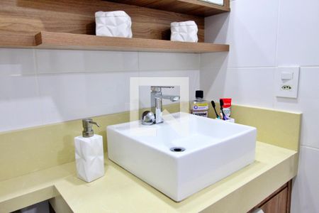 Apartamento à venda com 75m², 2 quartos e 2 vagasBanheiro da Suíte