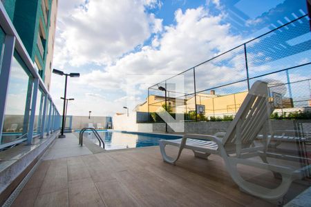 Apartamento à venda com 75m², 2 quartos e 2 vagas Apartamento à venda com 75m², 2 quartos e 2 vagasÁrea comum - Piscina