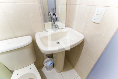 Casa para alugar com 140m², 3 quartos e 1 vaga Casa para alugar com 140m², 3 quartos e 1 vagaBanheiro da Suíte 2