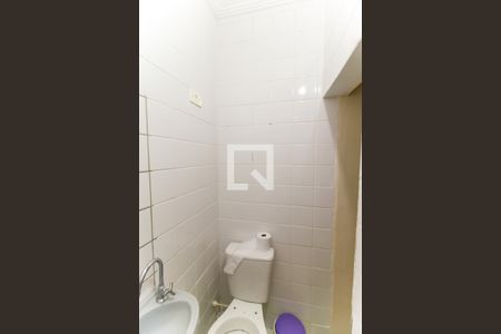 Casa para alugar com 140m², 3 quartos e 1 vaga Casa para alugar com 140m², 3 quartos e 1 vagaBanheiro da Suíte 1