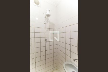 Casa para alugar com 140m², 3 quartos e 1 vaga Casa para alugar com 140m², 3 quartos e 1 vagaBanheiro da Suíte 1