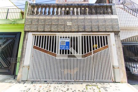 Casa para alugar com 140m², 3 quartos e 1 vaga Casa para alugar com 140m², 3 quartos e 1 vagaFachada