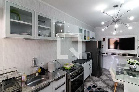 Casa à venda com 250m², 5 quartos e 8 vagas Casa à venda com 250m², 5 quartos e 8 vagasCozinha