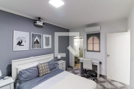 Casa à venda com 250m², 5 quartos e 8 vagas Casa à venda com 250m², 5 quartos e 8 vagasCasa 2 - Quarto 1