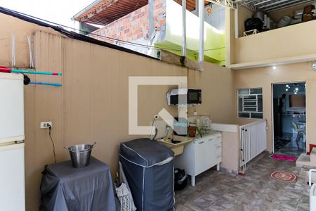 Casa à venda com 250m², 5 quartos e 8 vagas Casa à venda com 250m², 5 quartos e 8 vagasTerraço