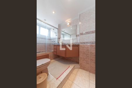 Apartamento à venda com 143m², 3 quartos e 2 vagasBanheiro da Suíte