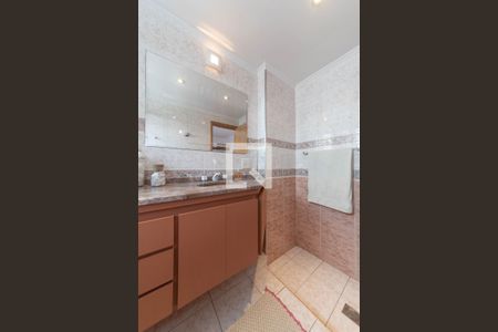 Apartamento à venda com 143m², 3 quartos e 2 vagasBanheiro da Suíte