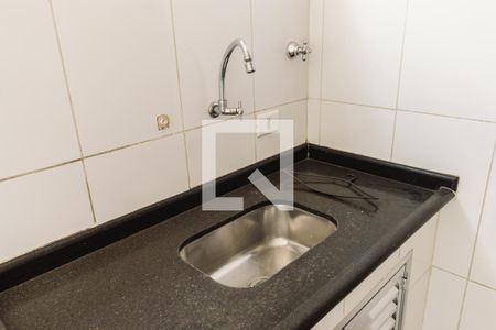 Apartamento à venda com 99m², 2 quartos e 1 vaga Apartamento à venda com 99m², 2 quartos e 1 vagaCozinha Pia