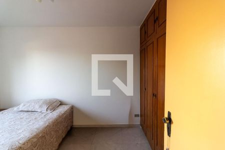 Quarto 1 de apartamento para alugar com 2 quartos, 74m² em Jardim Marajoara, São Paulo