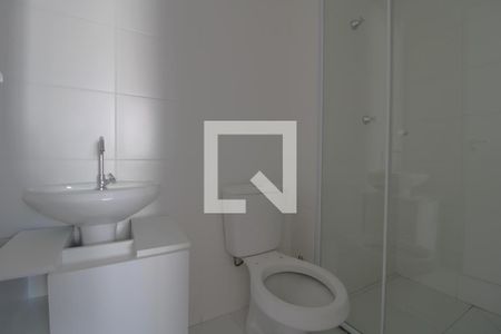 Banheiro de apartamento para alugar com 1 quarto, 26m² em Jardim Cidália, São Paulo