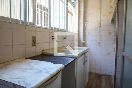 Apartamento à venda com 70m², 3 quartos e 1 vagaÁrea de serviço
