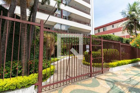 Apartamento para alugar com 72m², 2 quartos e 1 vaga Apartamento para alugar com 72m², 2 quartos e 1 vagaFachada